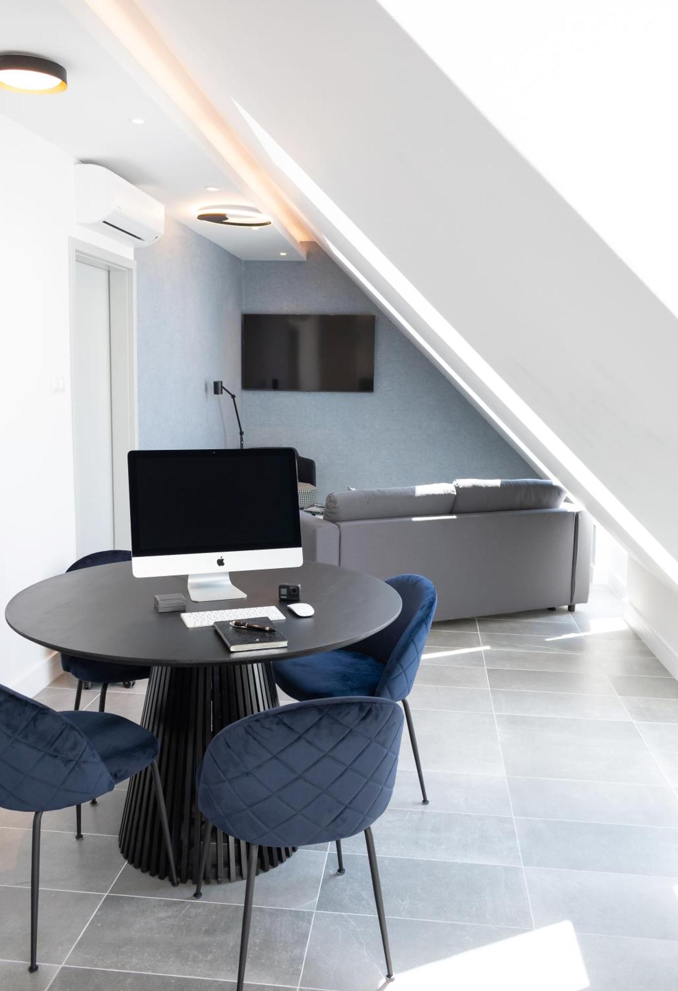 Luxury Cozy 2 Bdr Downtown Apt.7 Apartman *